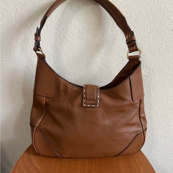 Michael Kors Lillian Medium
Shoulder - Picture 2 of 15